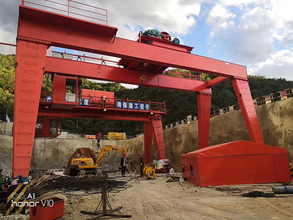 Double Girder Gantry Crane for Sale