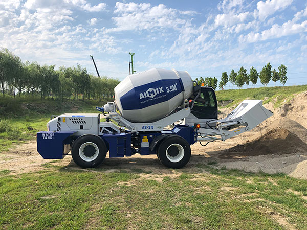 Purchasing A Self Loading Concrete Mixer Price