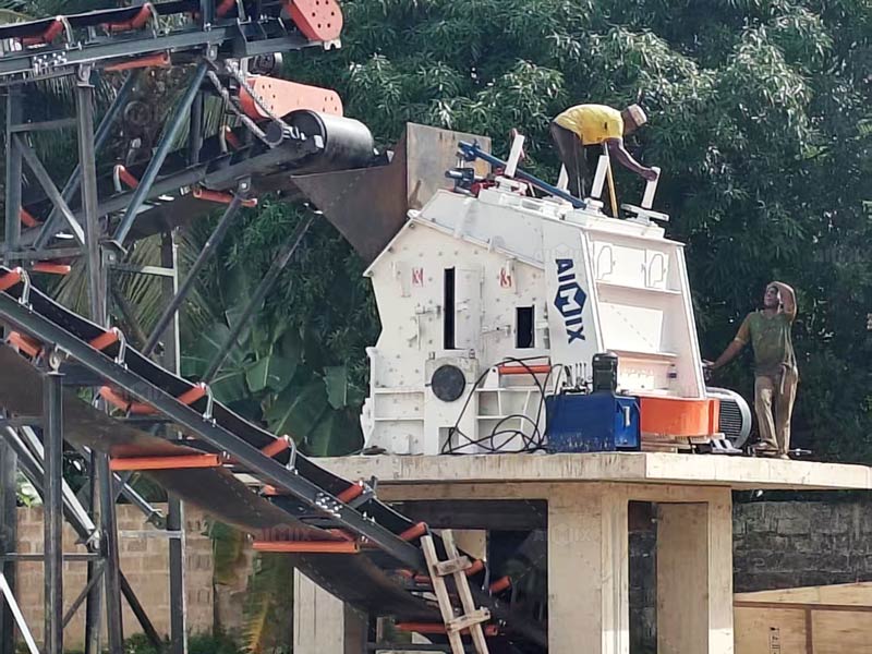 Impact Crushing Machine 